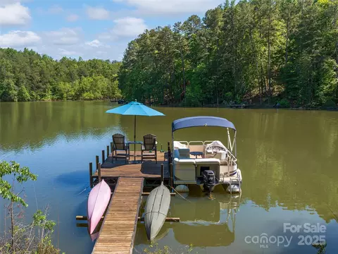 92 Island View Ct, Mill Spring, NC 28756 photo 37