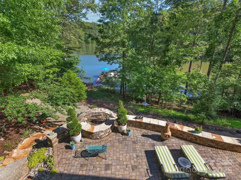 92 Island View Ct, Mill Spring, NC 28756 photo 9