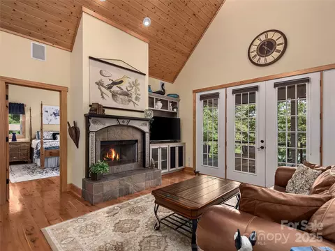 92 Island View Ct, Mill Spring, NC 28756 photo 5