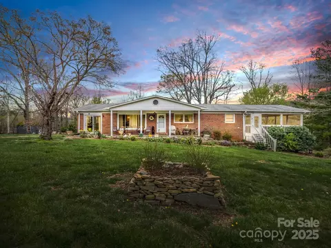 24 Clarke Rd, Asheville, NC 28805