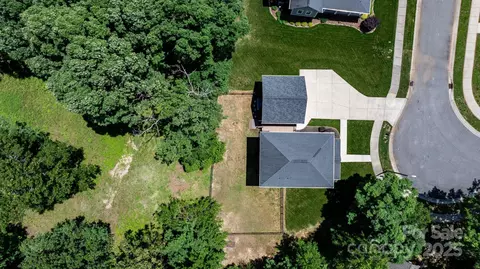 1067 33rd Avenue Ne Loop NE, Hickory, NC 28601 photo 36