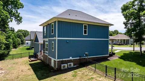 1067 33rd Avenue Ne Loop NE, Hickory, NC 28601 photo 30
