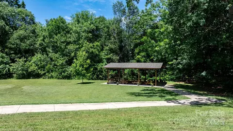 1067 33rd Avenue Ne Loop NE, Hickory, NC 28601 photo 34