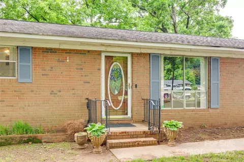 504 Amon Ln, Pineville, NC 28134