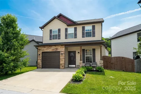 624 Cardwell Ln, Fletcher, NC 28732