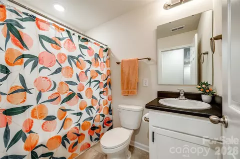 Bath - 415 Kickapoo Ave, Gastonia, NC 28056 photo 1 of 1