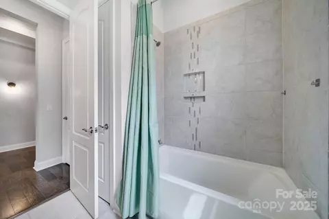 Bath - 3255 Split Rail Ln, Lancaster, SC 29720 photo 4 of 5