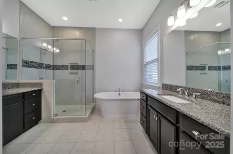 Bath - 3255 Split Rail Ln, Lancaster, SC 29720 photo 1 of 5