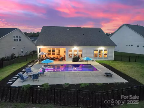 Exterior - 3255 Split Rail Ln, Lancaster, SC 29720 photo 7 of 8