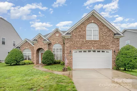 5052 Ashley Pl, Bessemer City, NC 28016