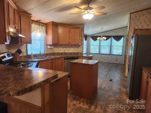 2461 Ridgecrest Dr, Stanley, NC 28164 photo 18