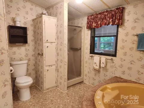2461 Ridgecrest Dr, Stanley, NC 28164 photo 9