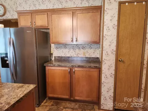 2461 Ridgecrest Dr, Stanley, NC 28164 photo 12