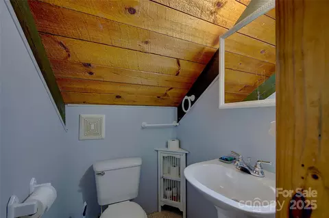 53 Chestnut Ridge Rd, Spruce Pine, NC 28777 photo 23