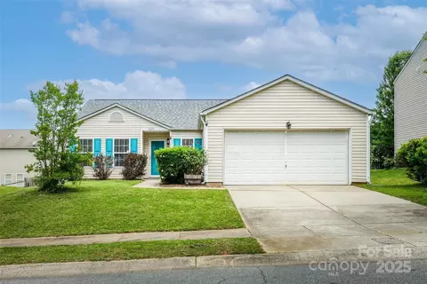 9623 Duxford Ln, Charlotte, NC 28269