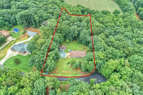 3017 Brooks Mill Ln, Wingate, NC 28174