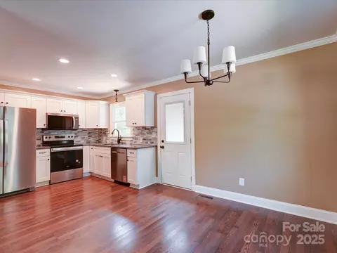 1306 Abbey Ct, Lancaster, SC 29720 photo 8
