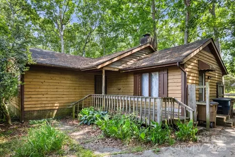 8007 Red Lantern Rd, Indian Trail, NC 28079