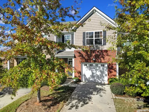 3342 Yarmouth Ln, Gastonia, NC 28056