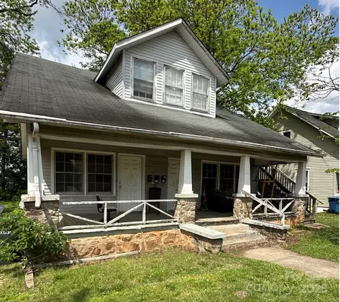 315 2nd Se Ave SE, Hickory, NC 28602