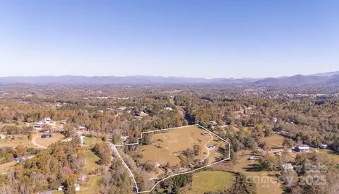 318 Monticello Rd, Weaverville, NC 28787