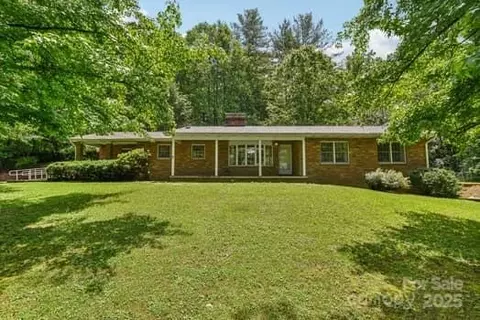 125 Merrill Rd, Fletcher, NC 28732