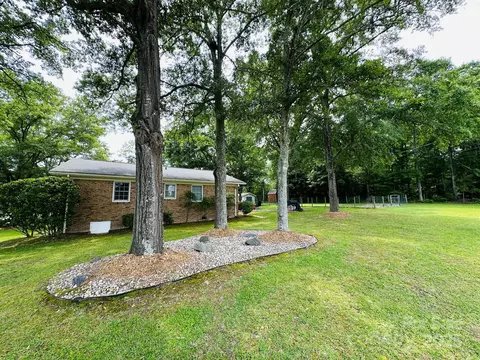 Exterior - 2618 Pineview Dr, Lancaster, SC 29720 photo 10 of 10
