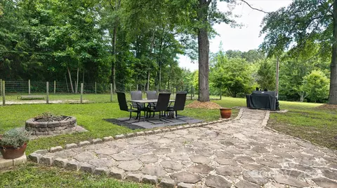 Exterior - 2618 Pineview Dr, Lancaster, SC 29720 photo 5 of 10