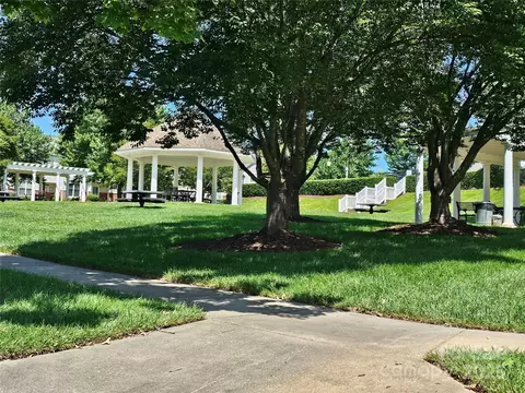 17119 Doe Valley Ct, Cornelius, NC 28031