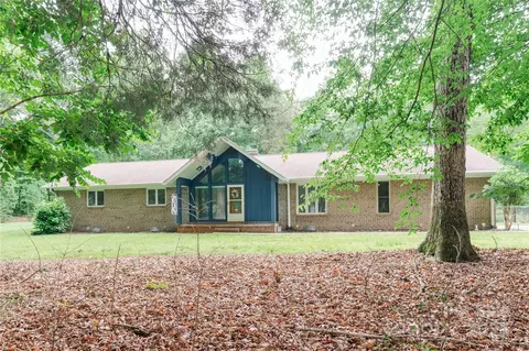 1565 Earnhardt Rd, Salisbury, NC 28146