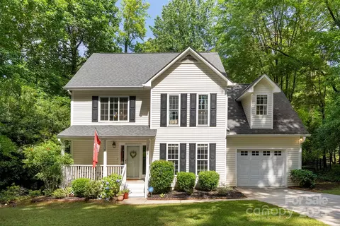 116 Oak Creek Dr, Charlotte, NC 28270