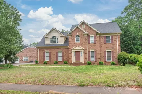 114 Sardis Plantation Dr, Matthews, NC 28105