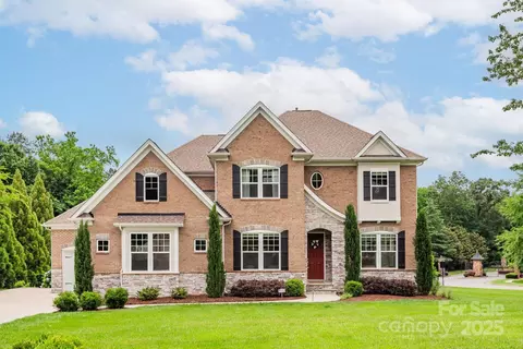 3009 Ocaso Ct, Matthews, NC 28104
