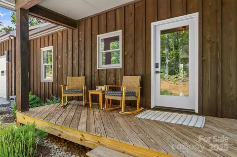 Exterior - 2508 Wolf Pit Rd, Morganton, NC 28655 photo 8 of 9