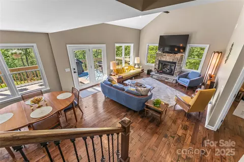 Living - 2508 Wolf Pit Rd, Morganton, NC 28655 photo 5 of 8