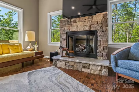 Living - 2508 Wolf Pit Rd, Morganton, NC 28655 photo 6 of 8