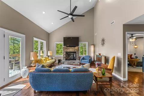 Living - 2508 Wolf Pit Rd, Morganton, NC 28655 photo 1 of 8