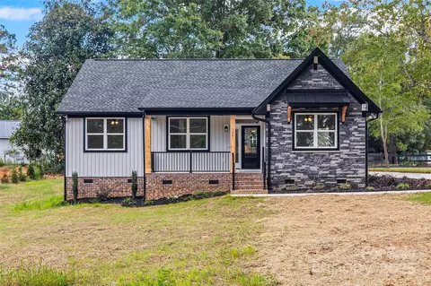 3261 Enola Dr, Rock Hill, SC 29732