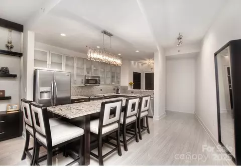 333 W Trade 1304 St #1304, Charlotte, NC 28202