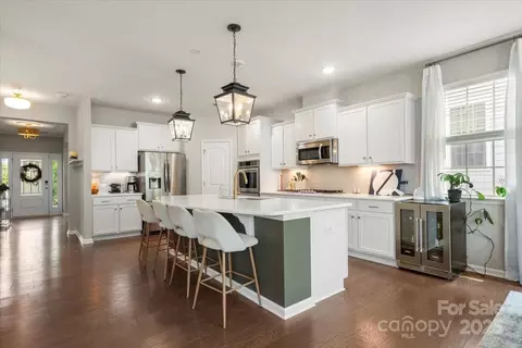 Kitchen - 15515 Laverack Ln, Davidson, NC 28036 photo 2 of 2
