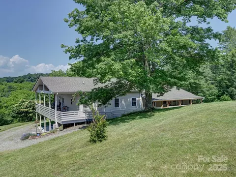 90 Coates Rd, Marshall, NC 28753 photo 2