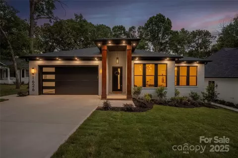 1626 Burtonwood Cir, Charlotte, NC 28212