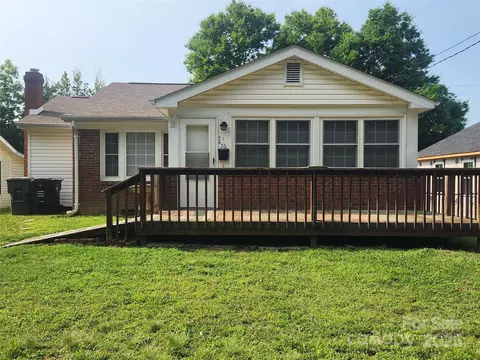 76 Sumner Nw Ave NW, Concord, NC 28027