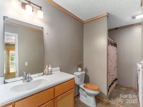 Bath - 292 Cook Rd, Canton, NC 28716 photo 1 of 2