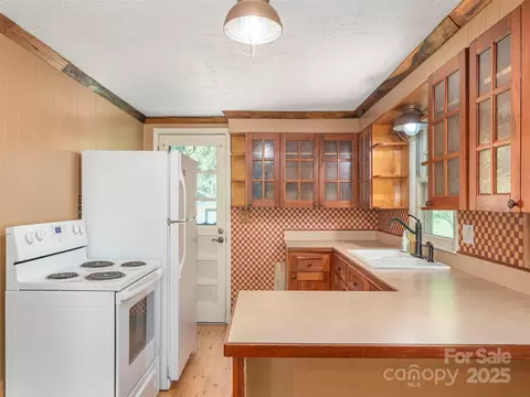 Kitchen - 292 Cook Rd, Canton, NC 28716 photo 2 of 4