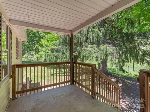 Exterior - 292 Cook Rd, Canton, NC 28716 photo 4 of 8