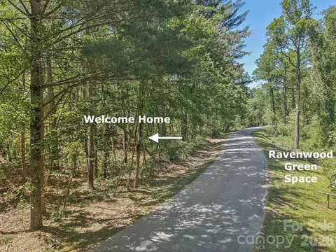 000 Ravenwood 6 Dr #6, Fletcher, NC 28732