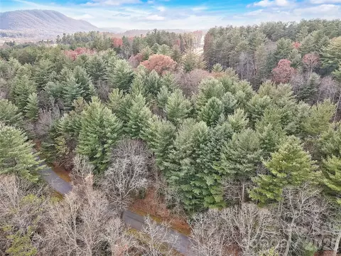 000 Ravenwood 6 Dr #6, Fletcher, NC 28732