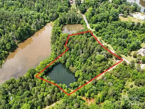 908 Lake Lynn Rd, Concord, NC 28025