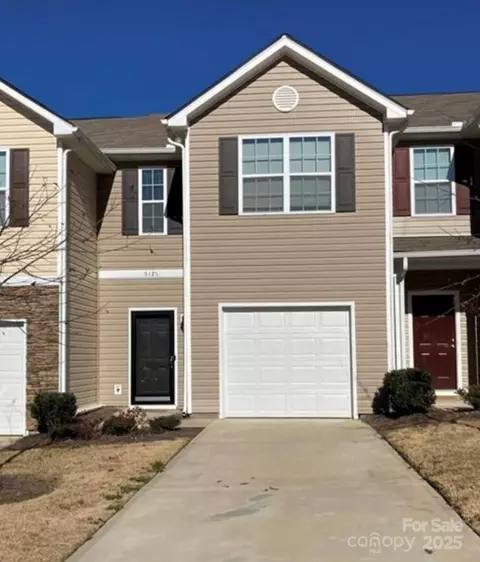 9170 Bradstreet Commons Way, Charlotte, NC 28215
